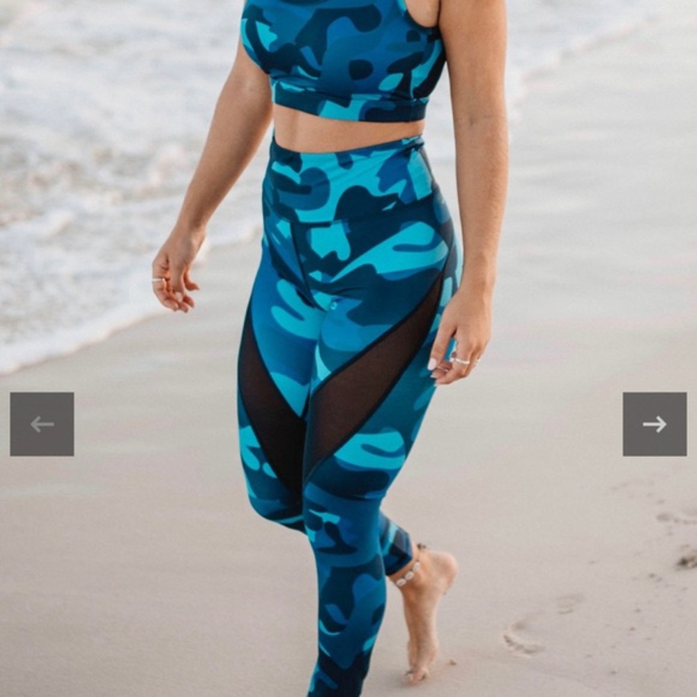 ZYIA Blue Camo Mesh Legging Size 8-10